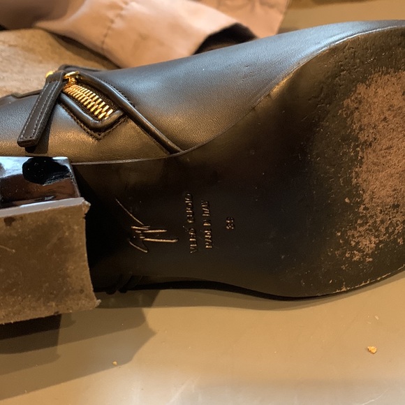 giuseppe zanotti G-heel lightning heel bootie - Picture 7 of 8